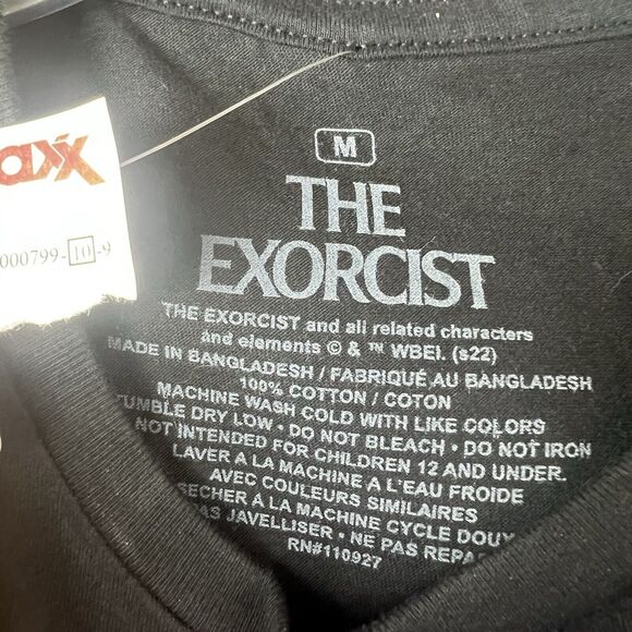 The Exorcist Movie Graphic T-Shirt Size Medium NWT Horror Classic - Picture 3 of 4